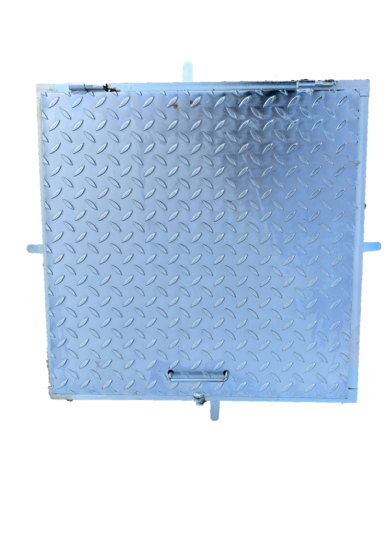 Încărcați imaginea în vizualizatorul Galerie, Capac de canalizare zincat 50x50 cm

